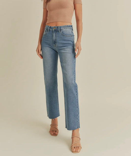Molly Medium Straight Jeans